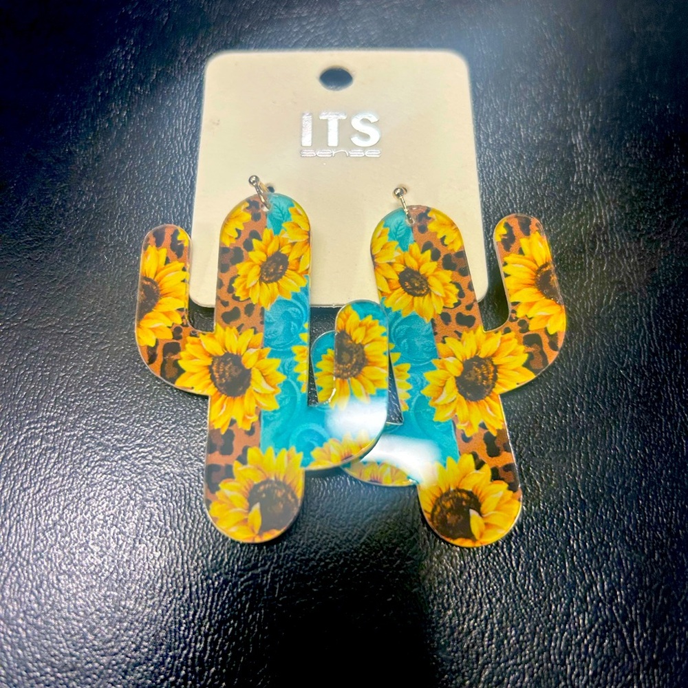 Cactus leopard earrings